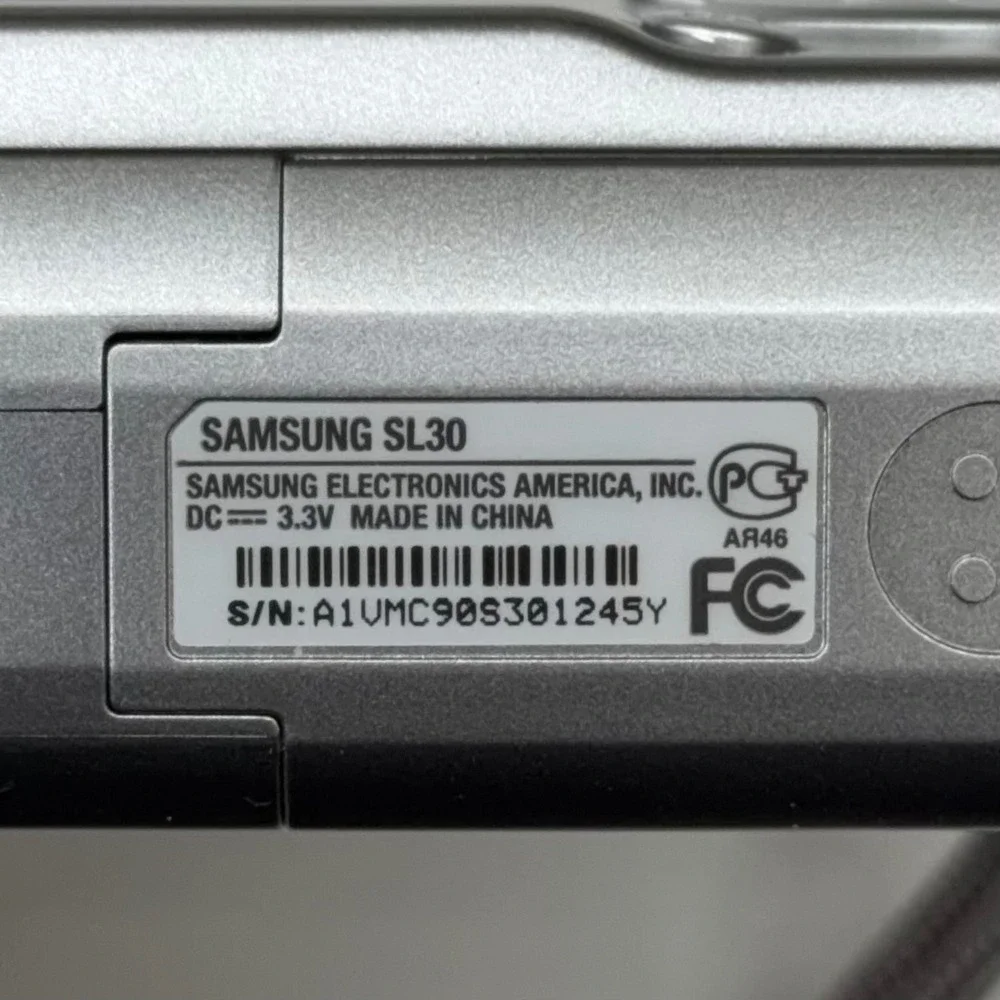 Samsung SL30 10.2MP Digital Camera Silver Tested w/ Box Manual Cable CD Works